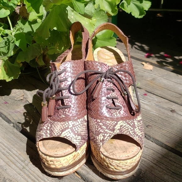 Sam Edelman Tinley Lace-Up Wedge Platforms - Picture 2 of 8